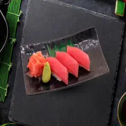 سوشي تونا